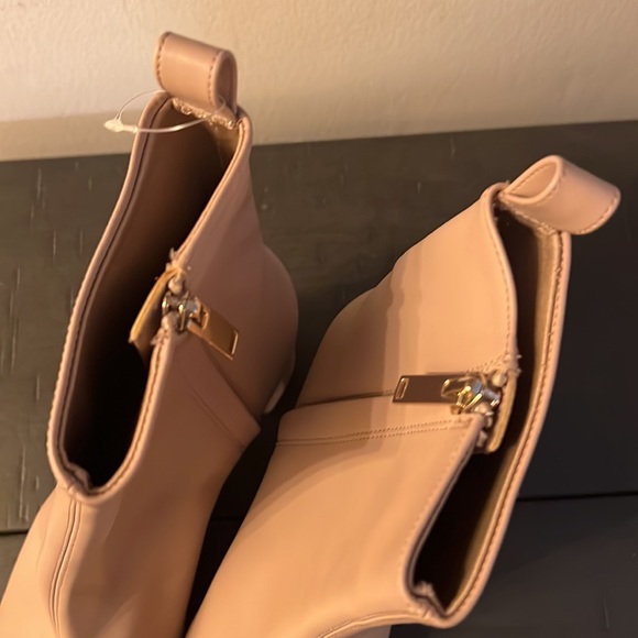 Cream faux leather booties H&M NWOT - Picture 5 of 7